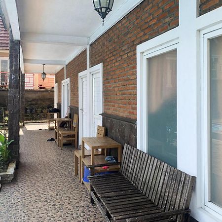 Urbanview Hotel Villa Q Gisting Bandjarnegeri Extérieur photo
