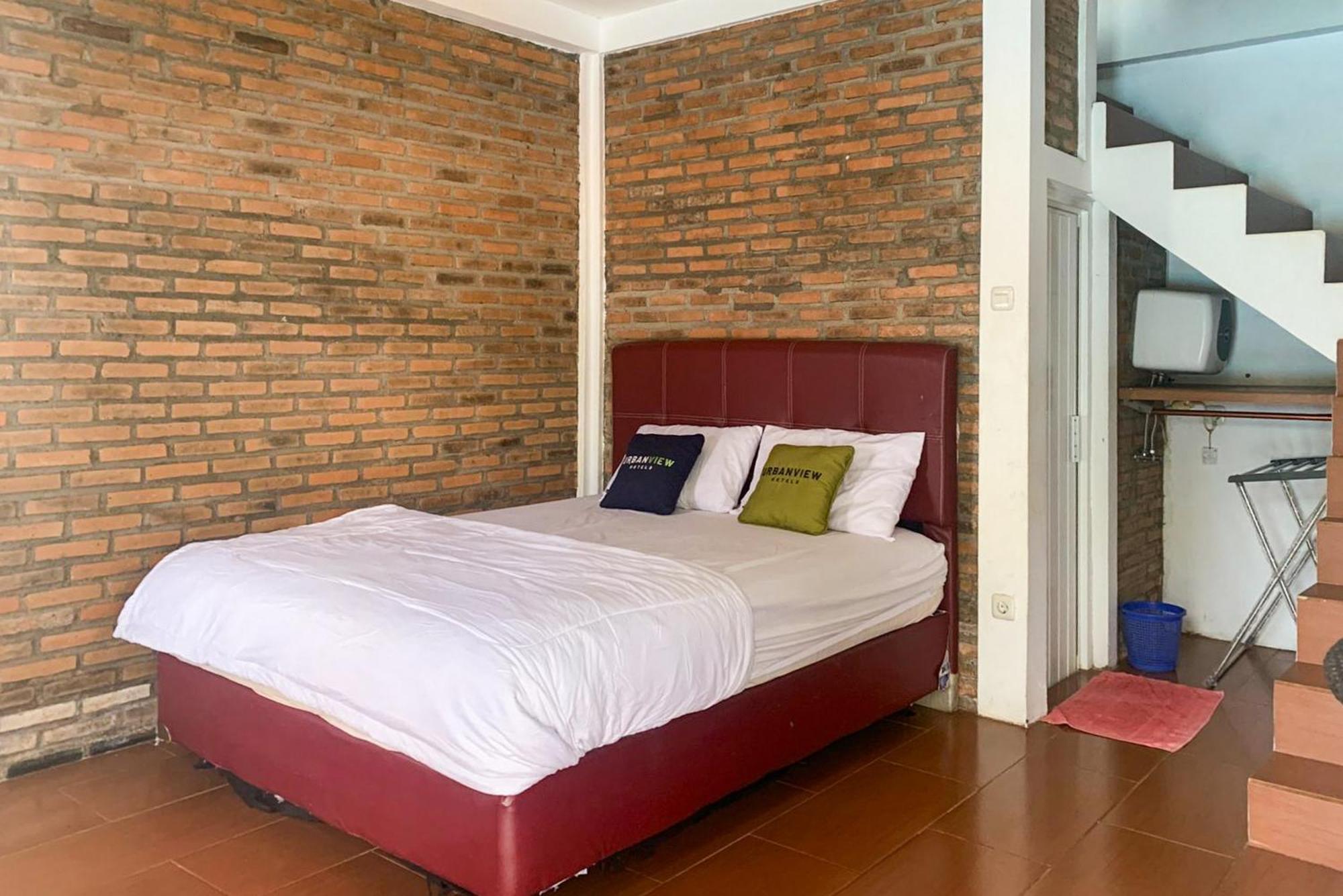 Urbanview Hotel Villa Q Gisting Bandjarnegeri Extérieur photo