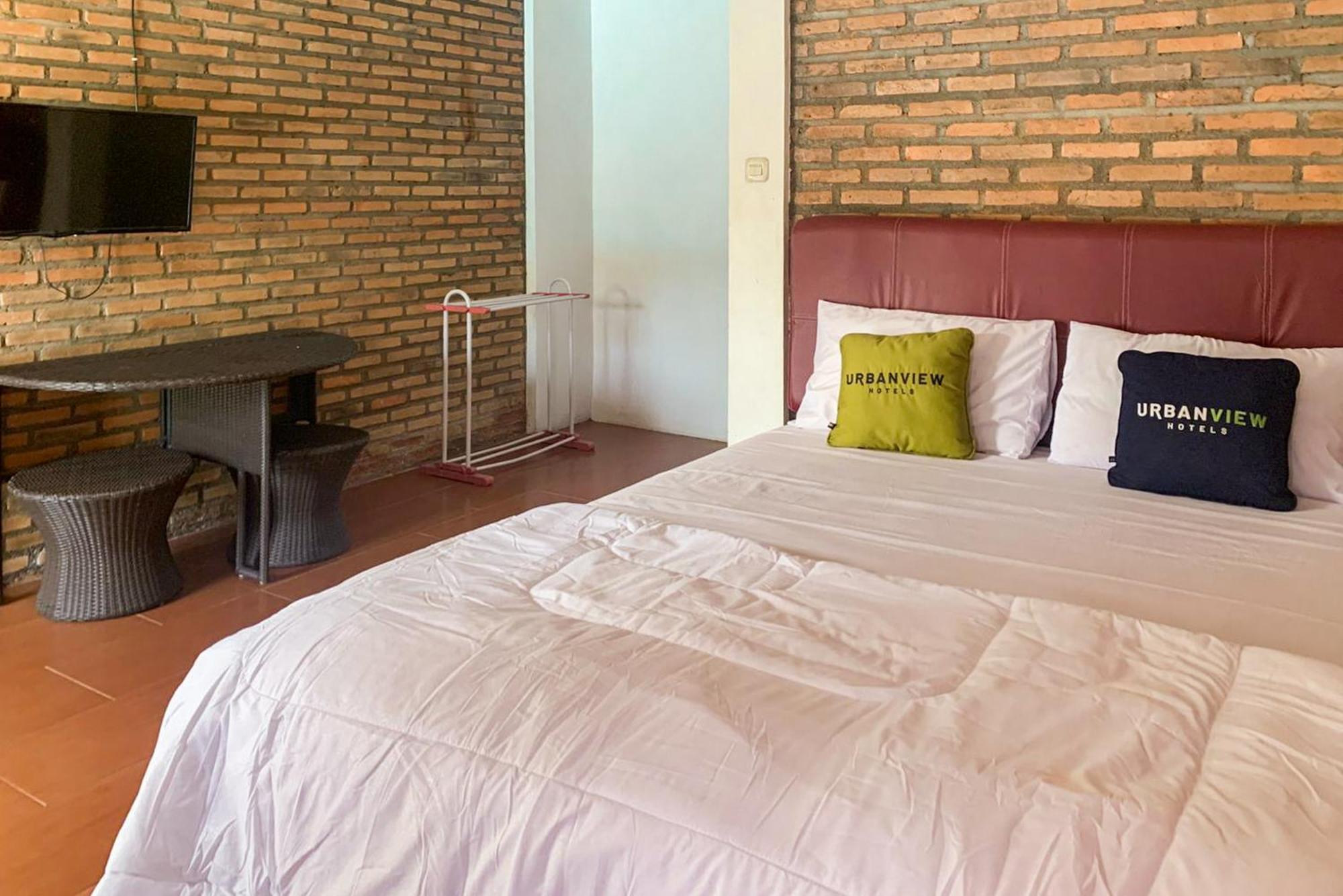 Urbanview Hotel Villa Q Gisting Bandjarnegeri Extérieur photo